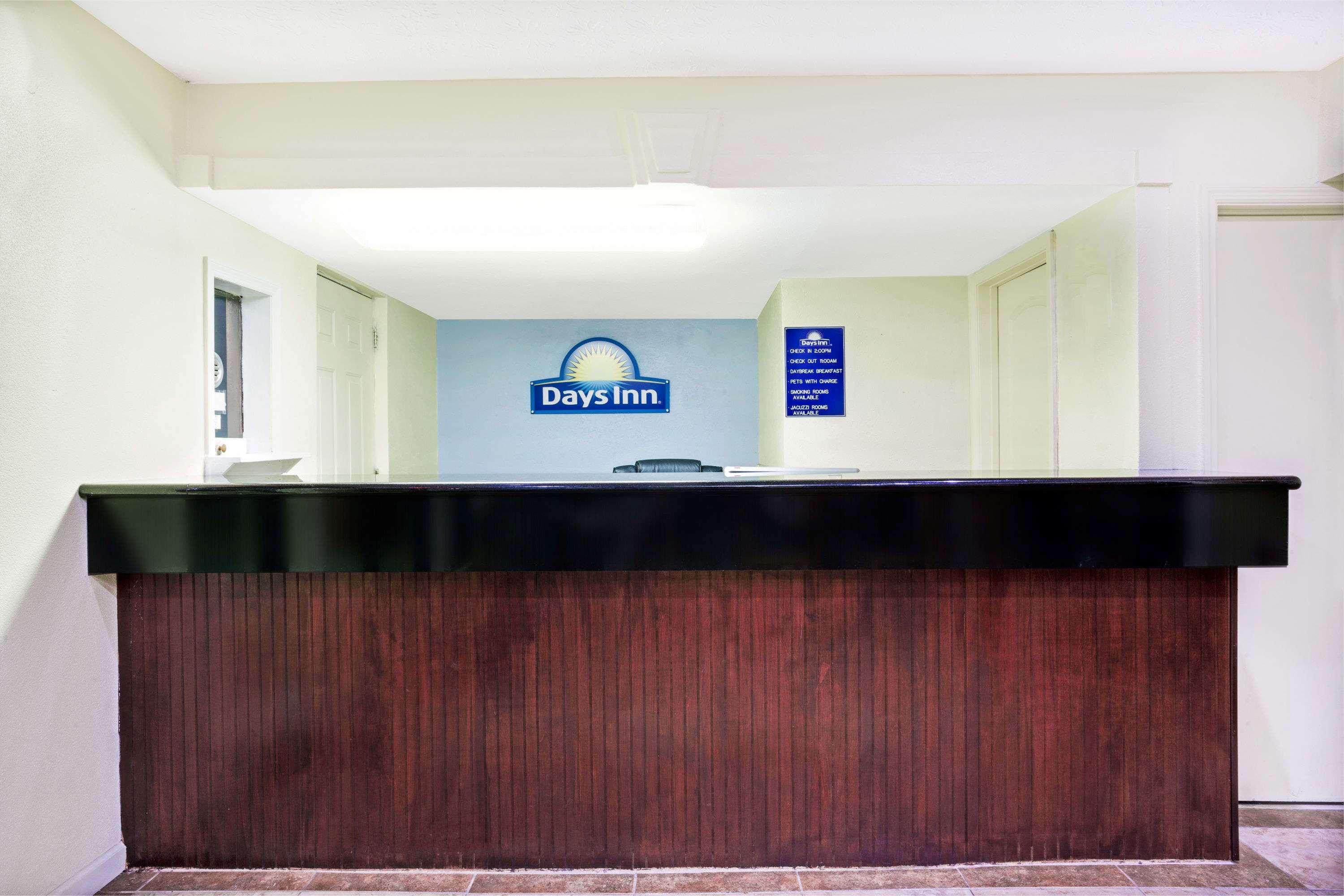 Days Inn By Wyndham Douglasville-Atlanta-Fairburn Road Экстерьер фото